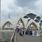 Suasana Hari Biasa Masjid Raya Al Jabbar Bandung