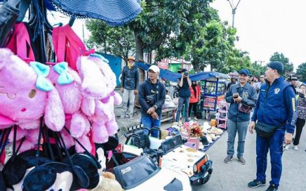 Pemkot Bandung Tertibkan PKL di Masjid Al Jabbar