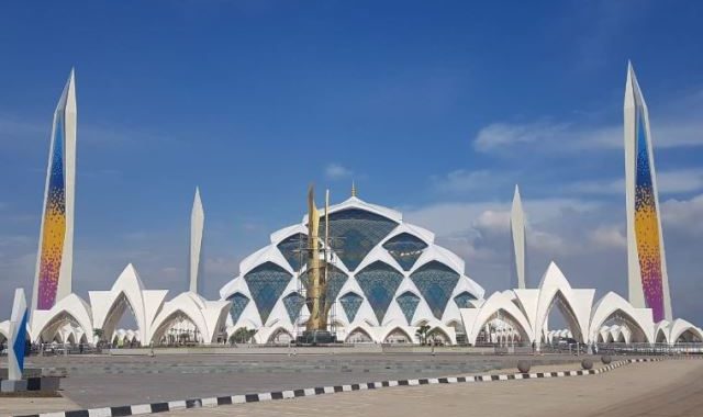 Masjid Raya Al Jabbar Bandung