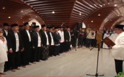 Gubernur Jabar Lantik Pengurus DKM Masjid Raya Al Jabbar