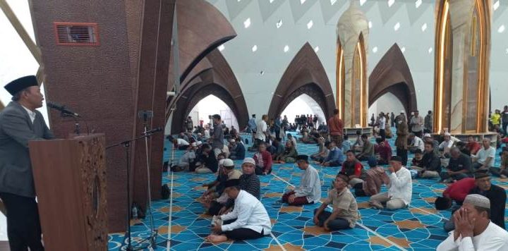 Jadwal Ceramah Subuh dan Dzuhur di Masjid Raya Al Jabbar