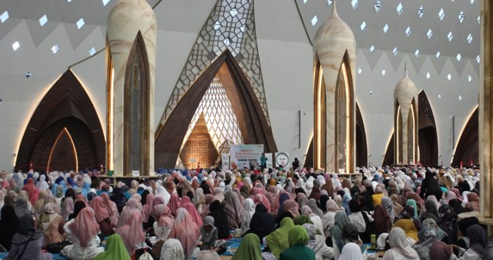 Kajian Akbar Maulid Nabi dan Training Al-Qur'an LPQQ