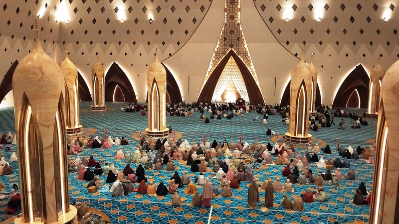 Malam Nishfu Sya'ban Masjid Raya Al Jabbar