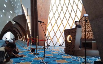 ceramah dzuhur dampak ibadah