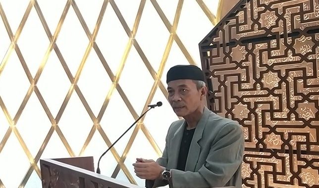 Gestur Tangan Saat Ceramah