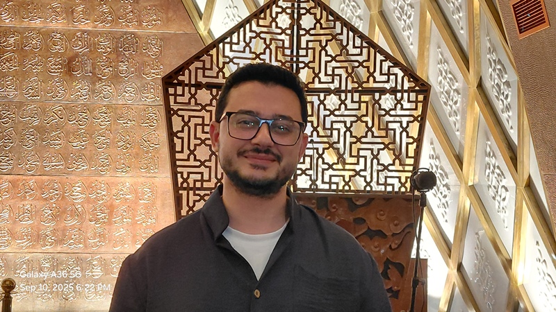 Mostafa Atef Syuting di Masjid Raya Al Jabbar