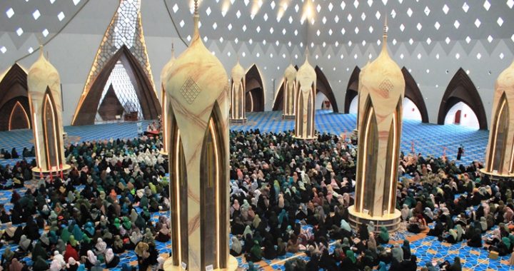 Maulid Nabi Sebagai Cahaya Penyembuh jiwa, Pesan Ustadzah Syifa ‘Alawiyyah di Masjid Raya Al Jabbar