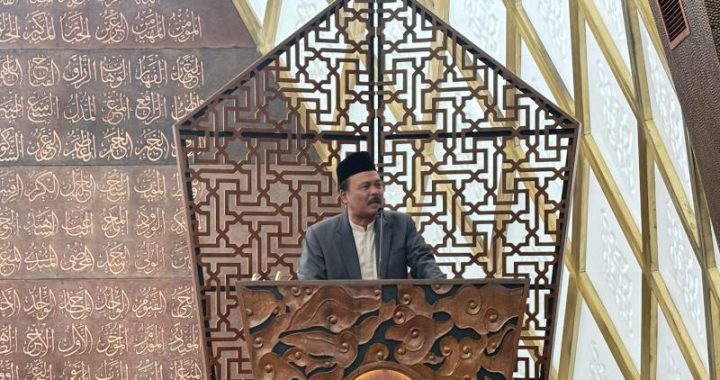 Prof. Dr. H. Enjang AS, M.Si., M.Ag