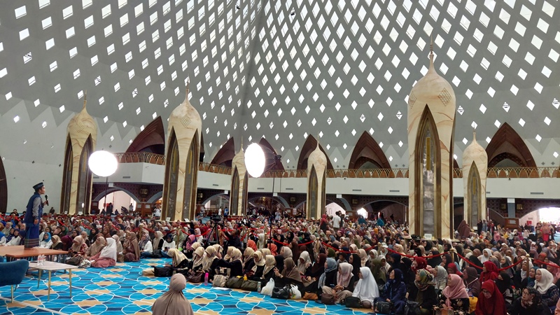 Galeri Foto: Kajian Istimewa Ustadz Maulana