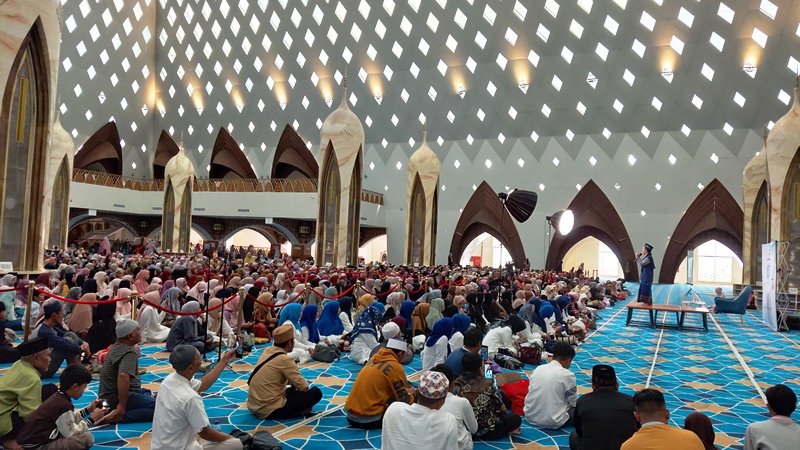 Galeri Foto: Kajian Istimewa Ustadz Maulana