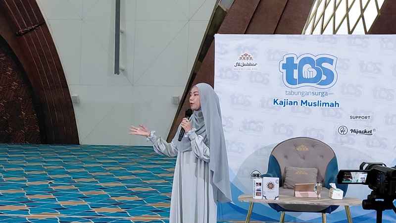 Kajian Hipnoterapi Ghinan Rhinda