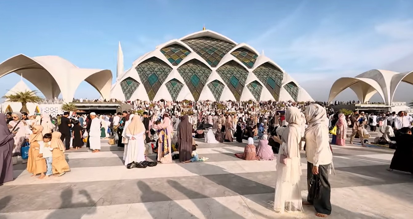 Idul Fitri 1447 H Masjid Raya Al Jabbar