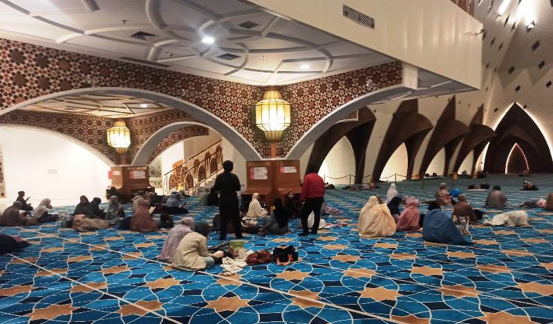 Suasana I'tikaf Masjid Raya Al Jabbar