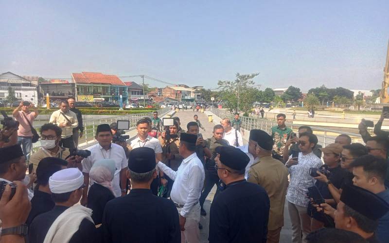 KDM Sambut Tahun Baru 1448 Hijriyah di Masjid Raya Al Jabbar